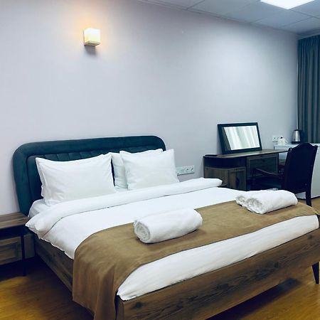 Hotel Four Seasons Tbilisi Bagian luar foto