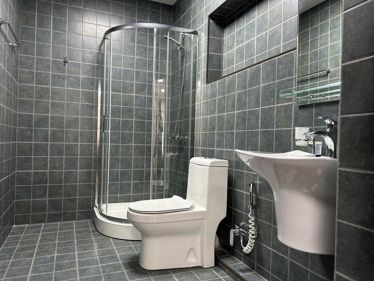 Hotel Four Seasons Tbilisi Bagian luar foto