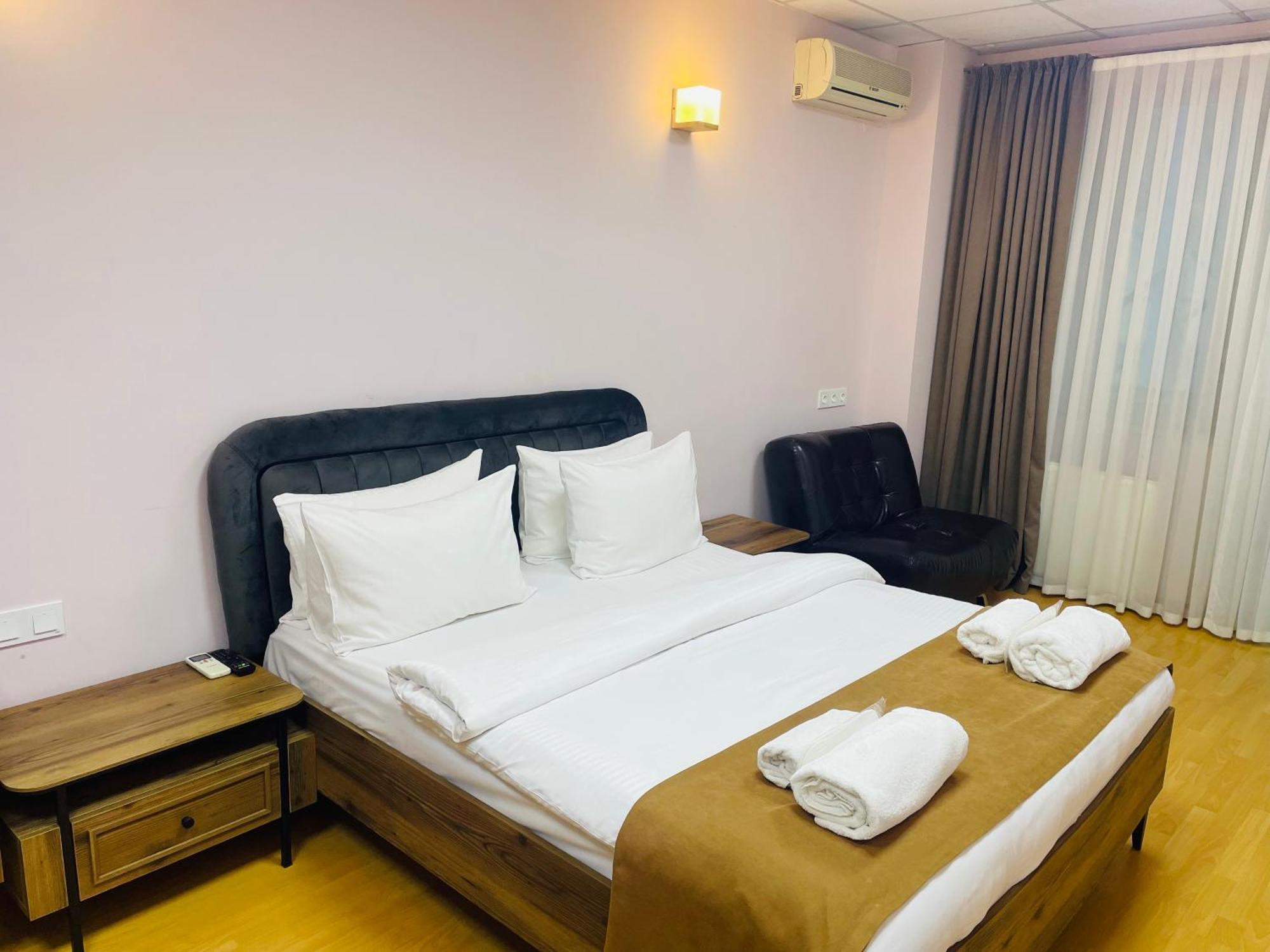 Hotel Four Seasons Tbilisi Bagian luar foto