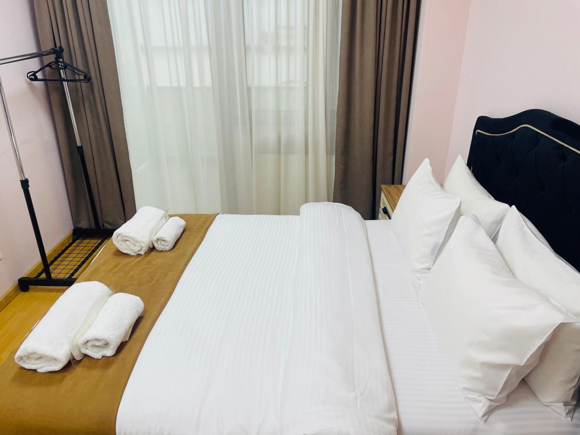 Hotel Four Seasons Tbilisi Bagian luar foto
